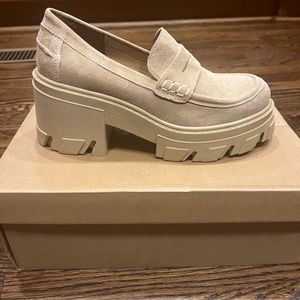 New! Steve Madden Women’s Suede Chunky Lug Sole Loafers 7